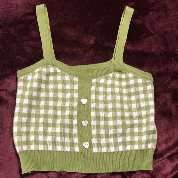 Hello I’m selling a green and white plaid top :) - Picture 2 of 4
